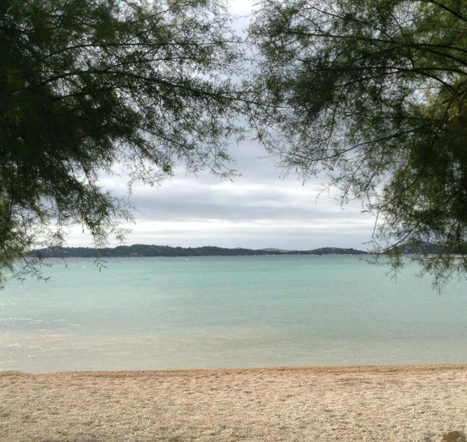 Haeuschen Am Meer Vodice Kültér fotó