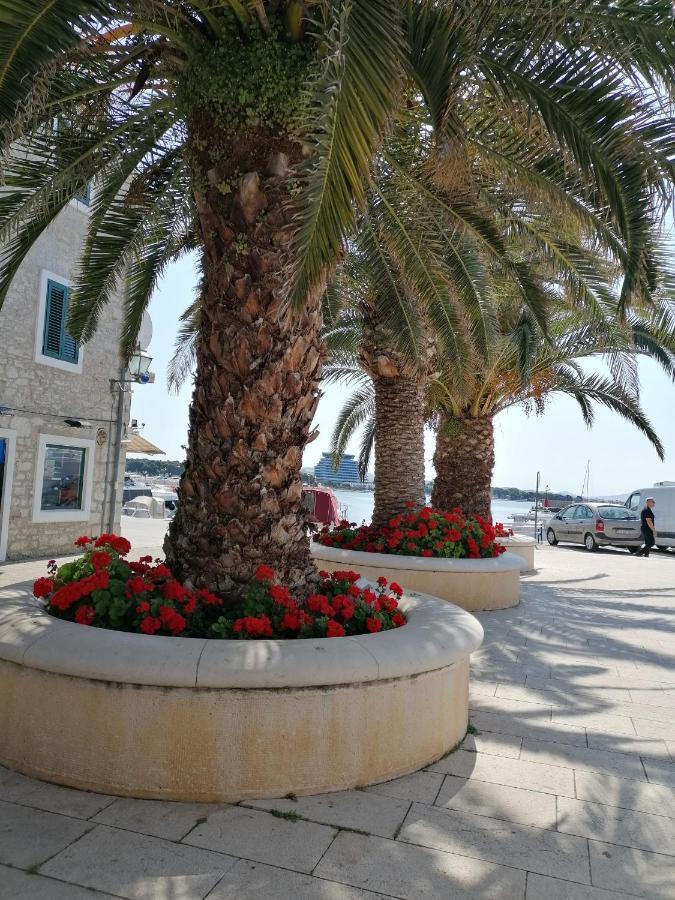 Haeuschen Am Meer Vodice Kültér fotó